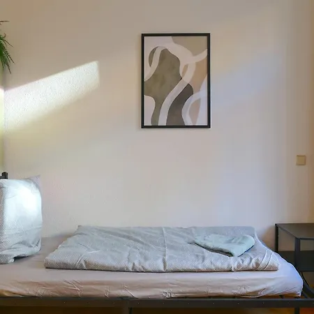 Schoene, Guenstige Monteurswohnung Mit Privatsphaere In Lage Apartment