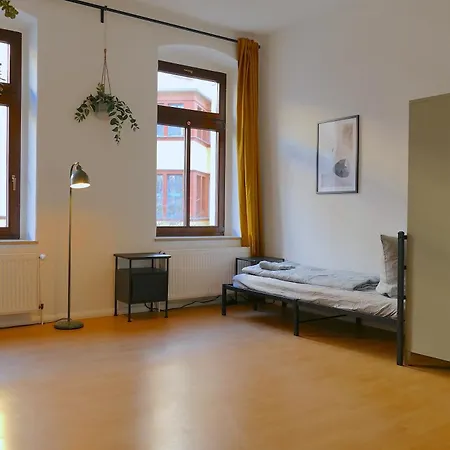 Schoene, Guenstige Monteurswohnung Mit Privatsphaere In Lage Chemnitz