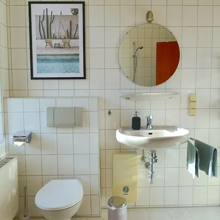 Schoene, Guenstige Monteurswohnung Mit Privatsphaere In Lage Apartment