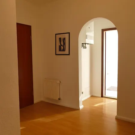 Schoene, Guenstige Monteurswohnung Mit Privatsphaere In Lage Apartament