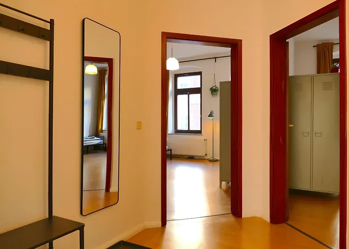 Schoene, Guenstige Monteurswohnung Mit Privatsphaere In Lage * Chemnitz