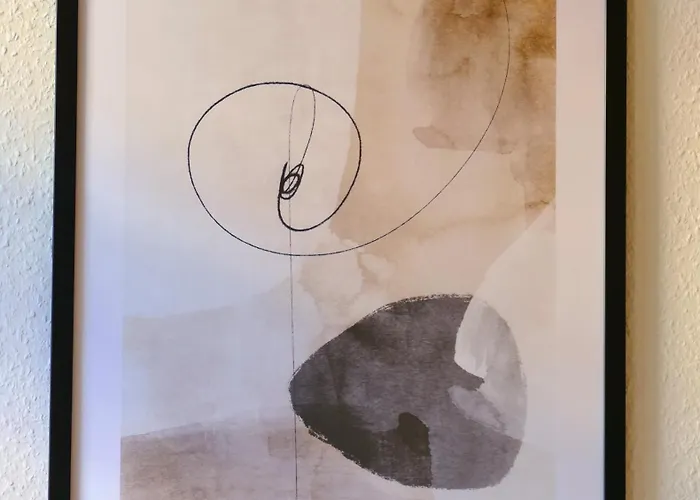 Schoene, Guenstige Monteurswohnung Mit Privatsphaere In Lage Apartment *