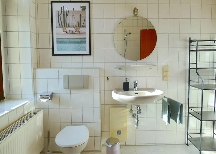 Schoene, Guenstige Monteurswohnung Mit Privatsphaere In Lage Apartment